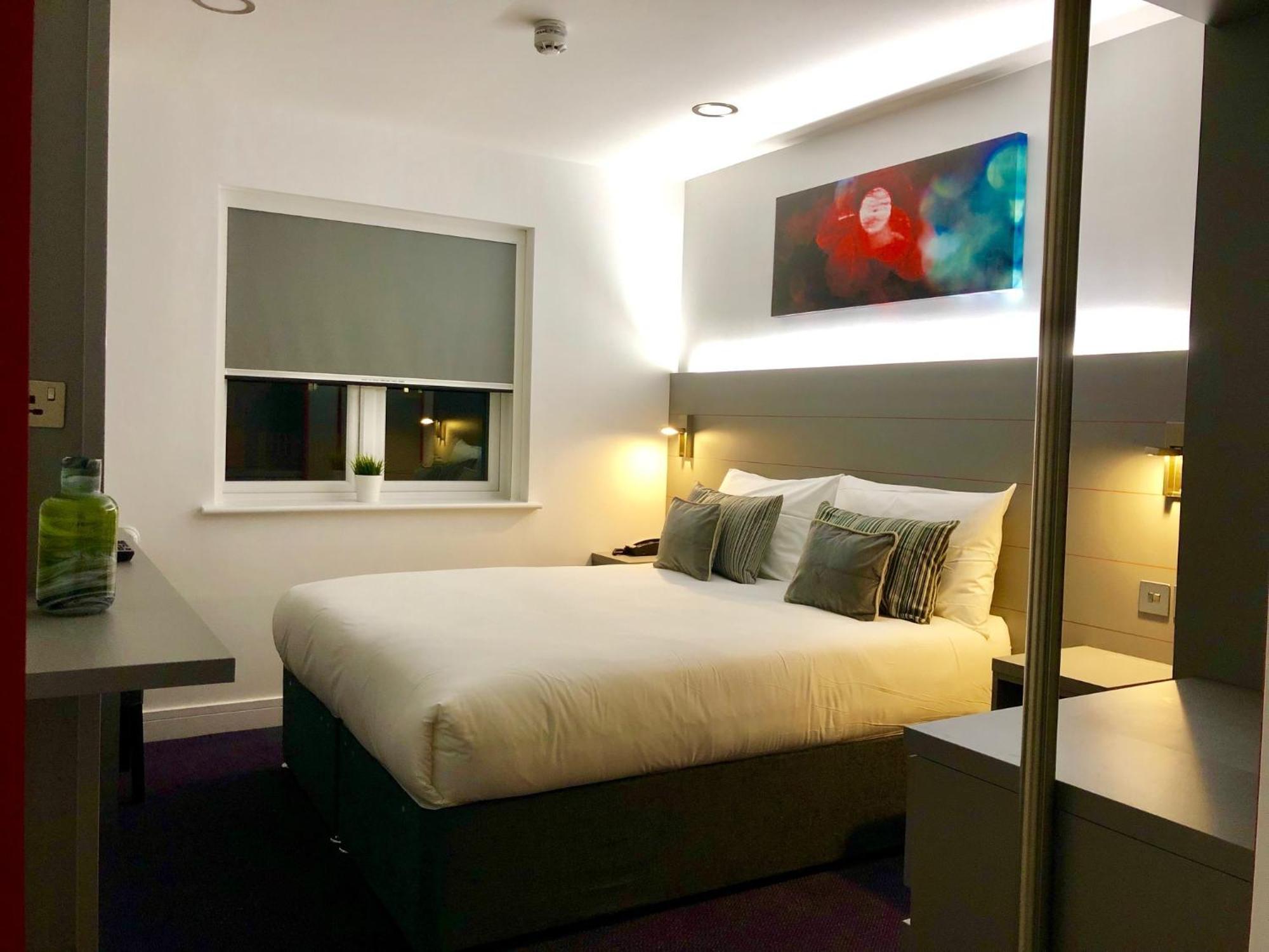 Ilford Hotel Goodmayes Eksteriør billede