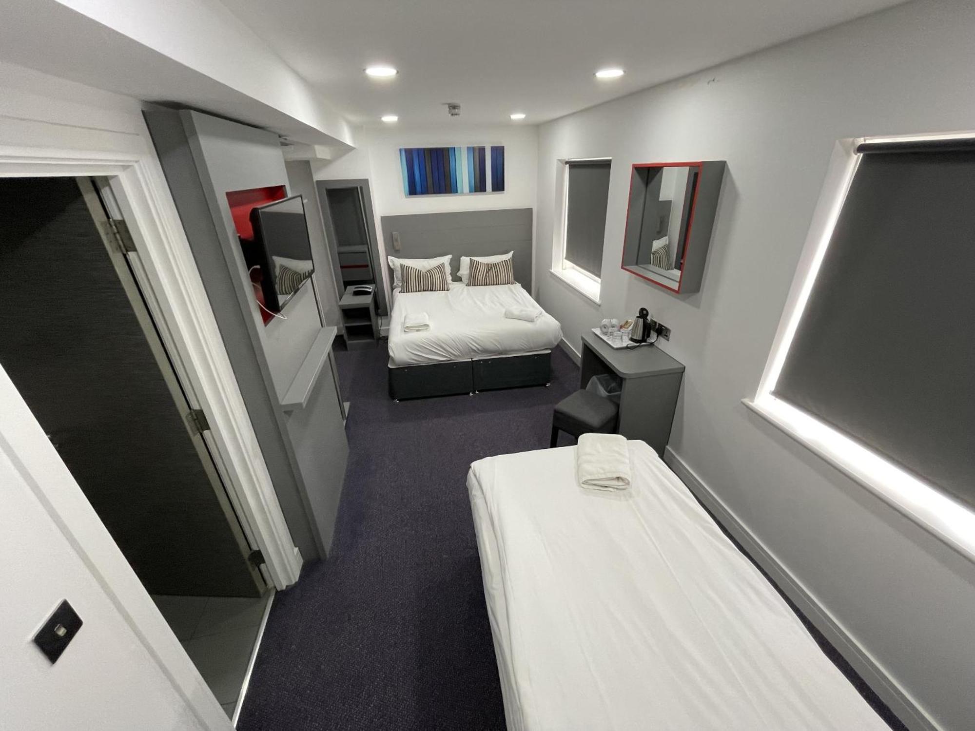 Ilford Hotel Goodmayes Eksteriør billede