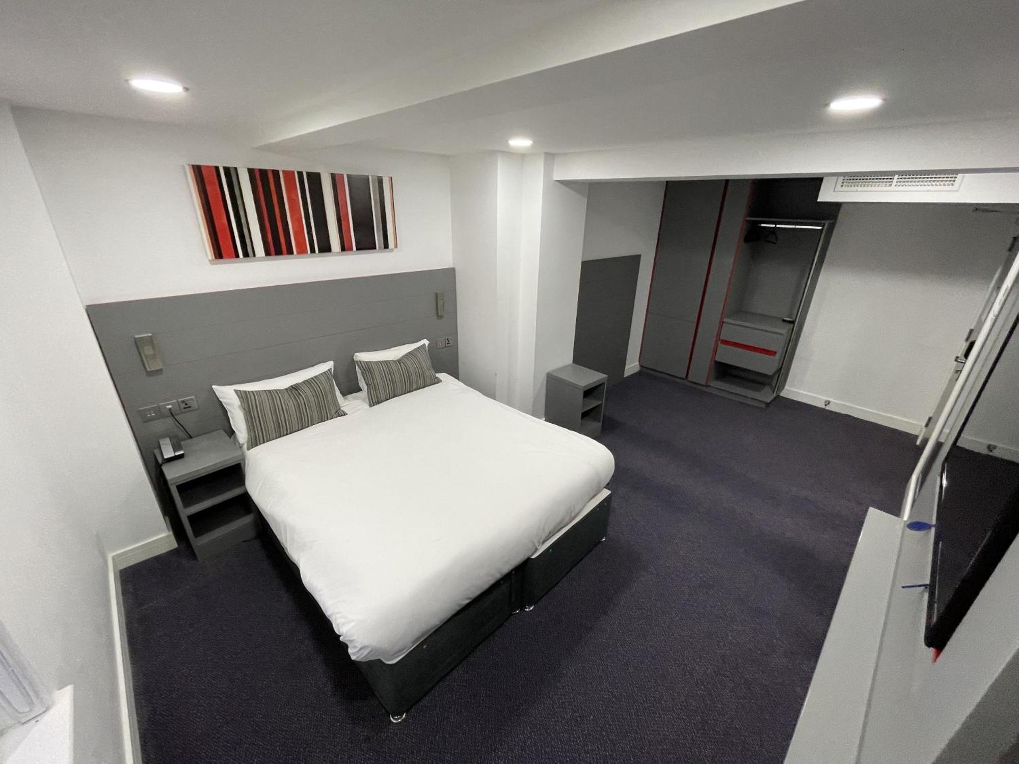 Ilford Hotel Goodmayes Eksteriør billede